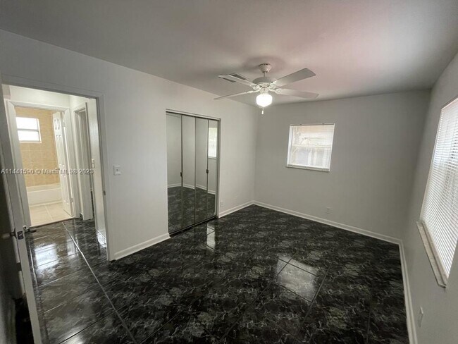 Building Photo - 1730 SW 64th Terrace