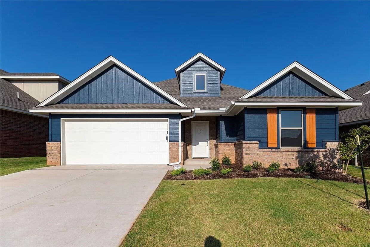 Primary Photo - Beautiful Brand New Home in Mustang Schools