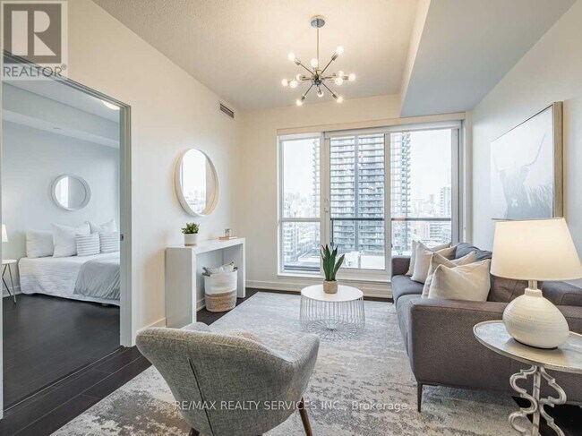 Photo du bâtiment - 170 Sumach St