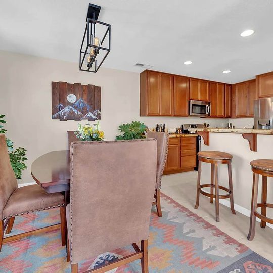 Building Photo - 1649 Spicewood Cir