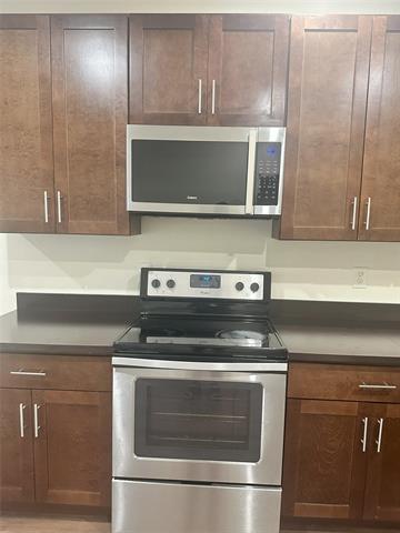 Foto del edificio - 12921 Abrams Rd