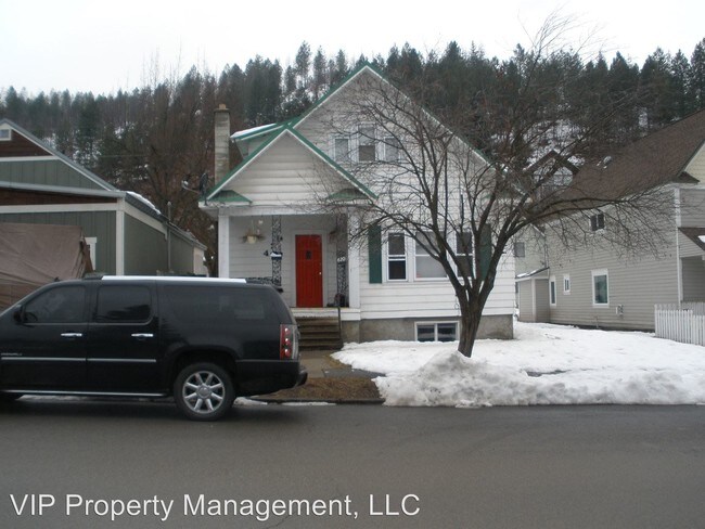 Building Photo - 420 Main St