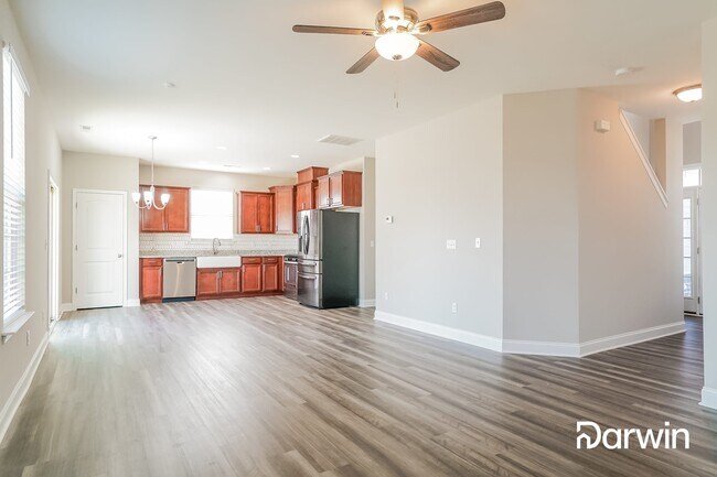 Building Photo - 533 Willow Breeze Ct