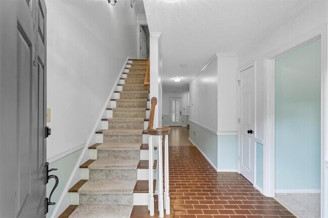 Foto del edificio - 1211 Whitlock Ridge Dr