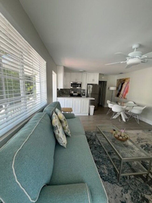 Foto del edificio - Beautiful apartment with assigned parking.