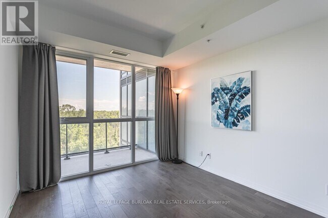 Photo du bâtiment - 7711 Green Vista Gate