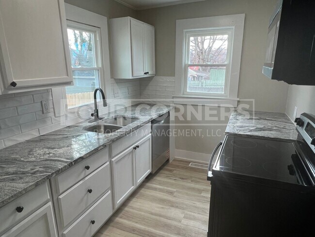 Foto del edificio - Beautiful 3 Bedroom 2.5 Bath Home