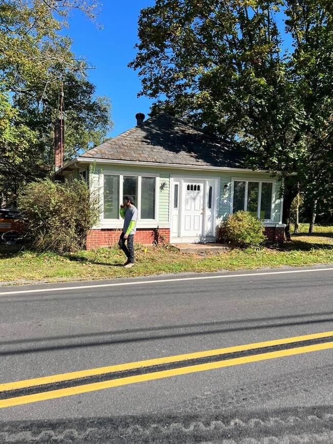 Building Photo - 2145 S Delaware Dr