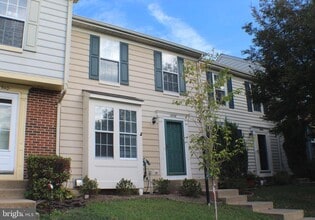Building Photo - 16938 Monmouth Ct