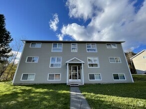 Building Photo - 1044 Somerset St