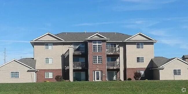 Building Photo - Heartland Commons