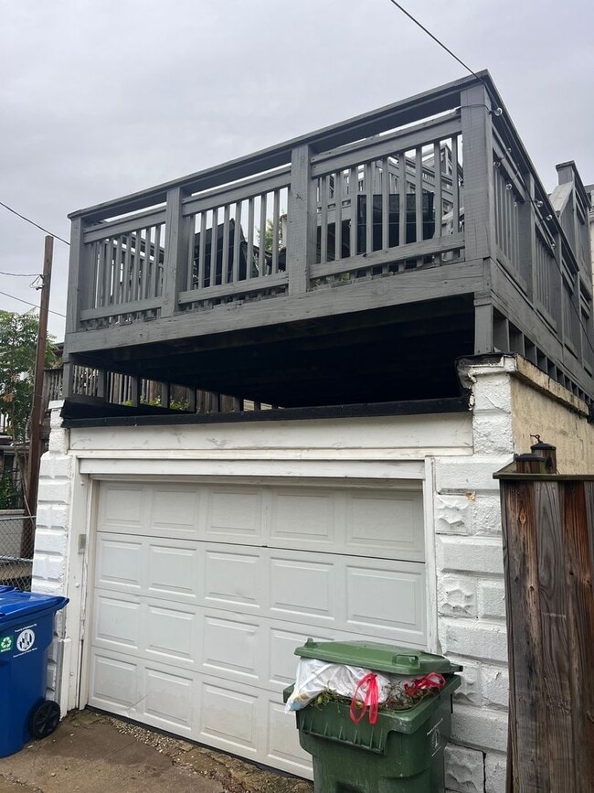 Building Photo - Charming 3 Bedroom/3 Bathroom in Highlandtown, Baltimore!