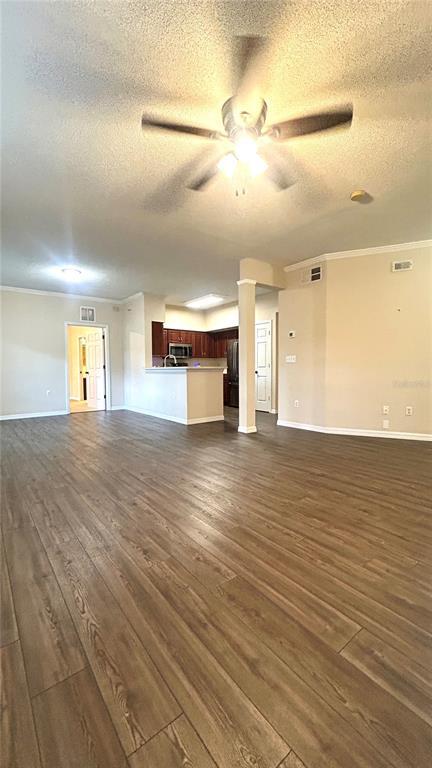 Foto del edificio - 10000 SW 52nd Ave