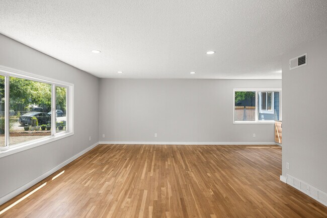 Foto del edificio - 215 SW 131st Ave