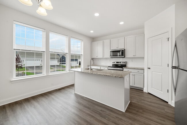 Foto del edificio - 849 Mapleton Ave