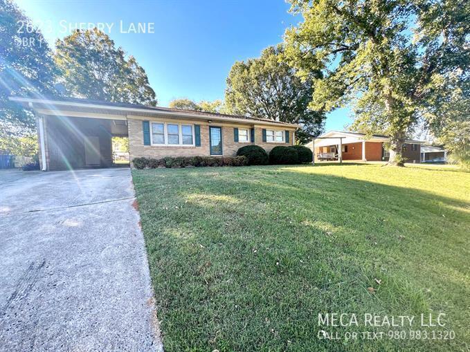 Foto principal - 2623 Sherry Ln