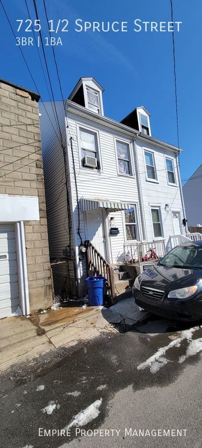Building Photo - 3 Bedroom / 1 Bath House in Easton!