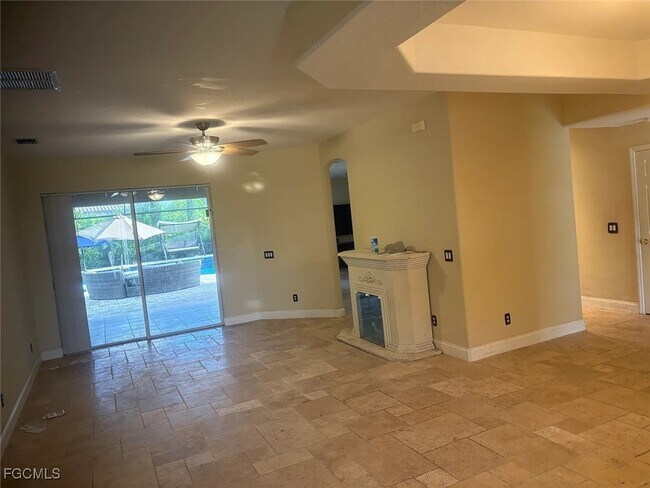 Foto del edificio - 12398 Rock Ridge Ln