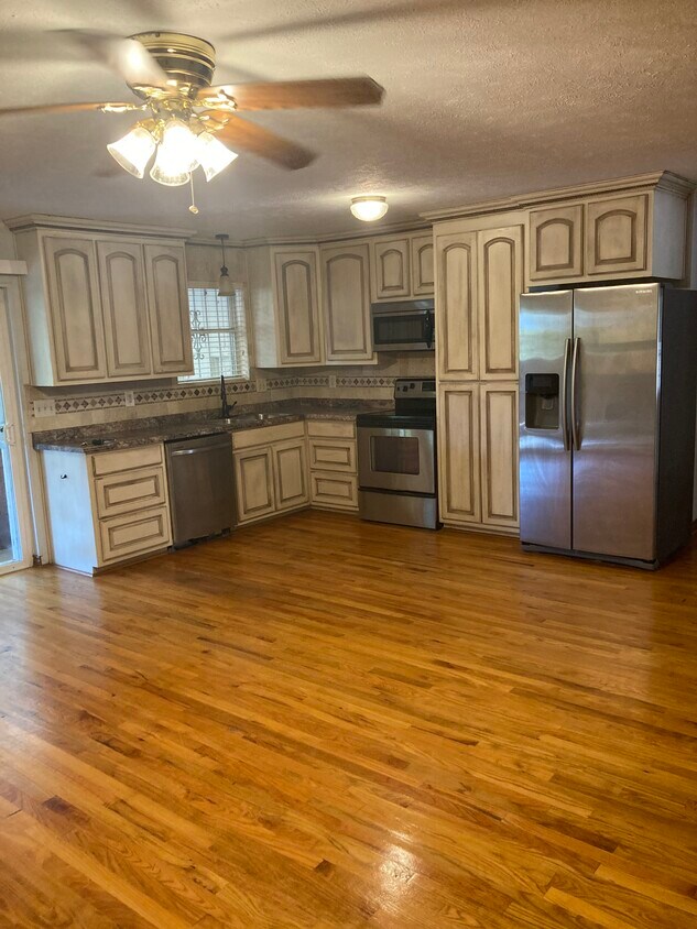 6316 Rincon Way, Dallas, TX 75214 Townhome Rentals in Dallas TX