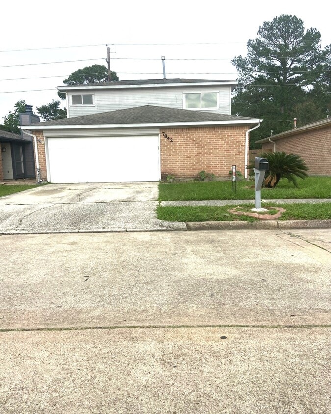 Primary Photo - 7842 Winehill Ln