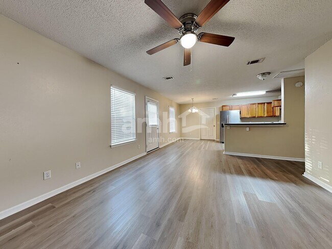 Foto del edificio - 25 Willow Lakes Dr