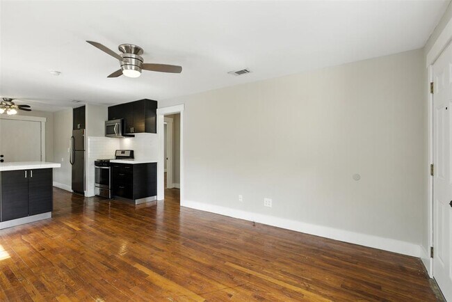 Foto del edificio - 3303 Dalton St