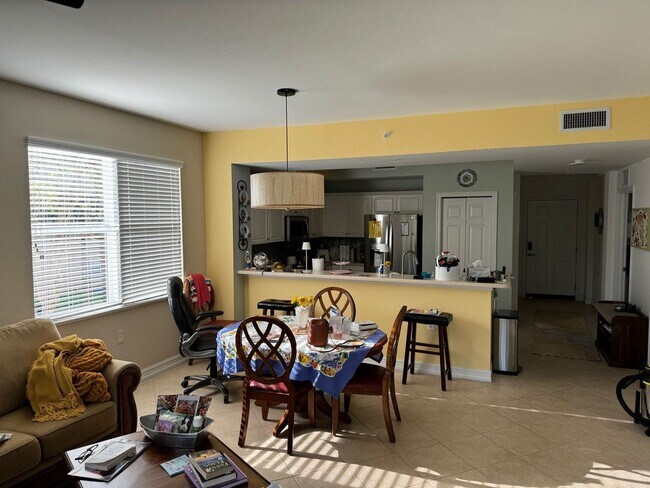 Building Photo - Furnished 3 Bedroom Condo in premier 55+ g...