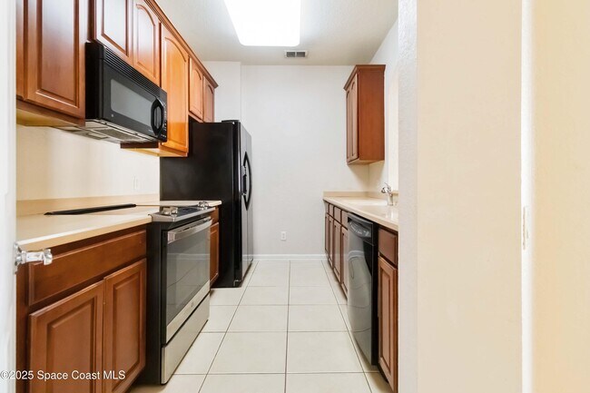 Foto del edificio - 1626 Peregrine Cir