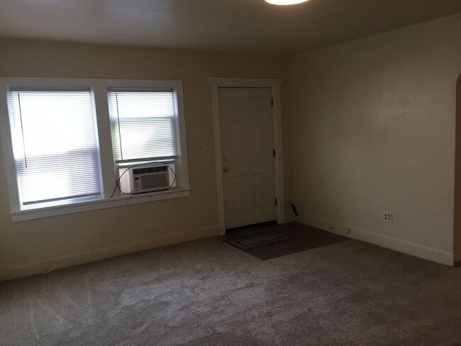 Building Photo - 522 Orondo Ave