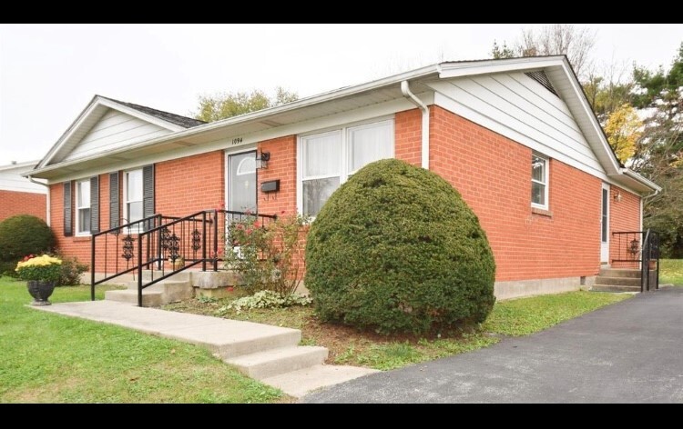 Foto del edificio - 1094 Briarwood Dr