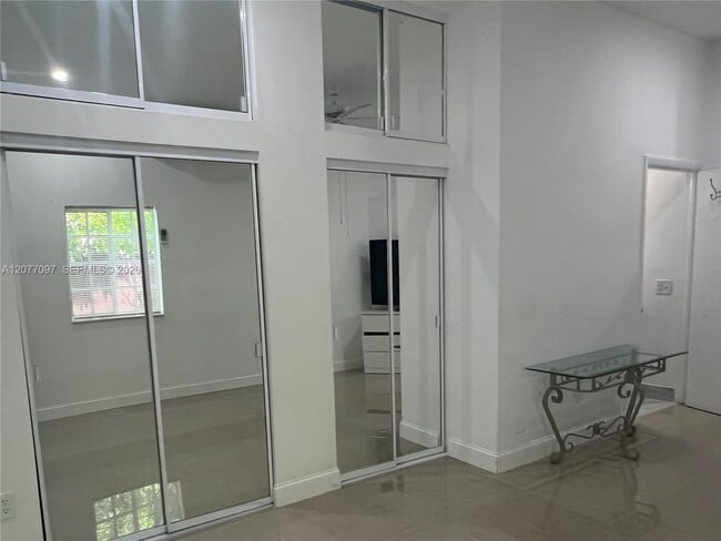 Building Photo - 1412 SW 82nd Ct