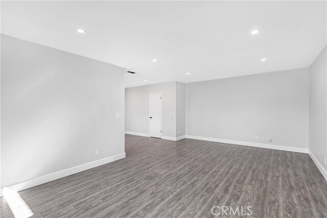 Building Photo - 18543 Clark St