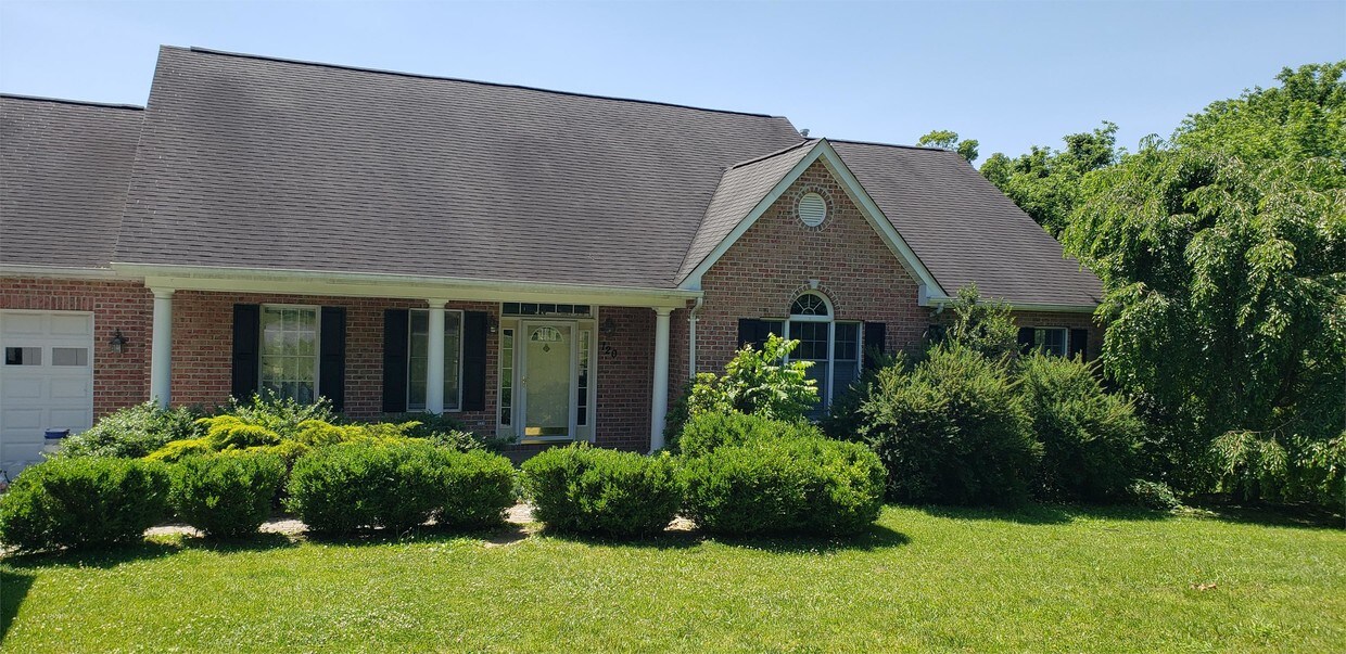 120 Ranger Ct, Front Royal, VA 22630 House Rental in Front Royal, VA
