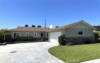 Building Photo - 1420 E Lomita Ave