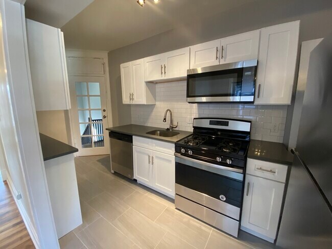 Building Photo - Tower Grove East 1 Bedroom units