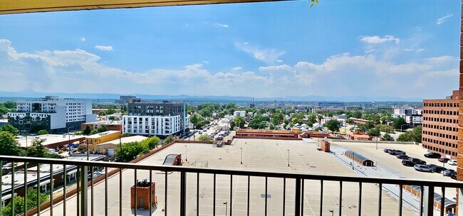 Foto del edificio - 1301 Speer Blvd