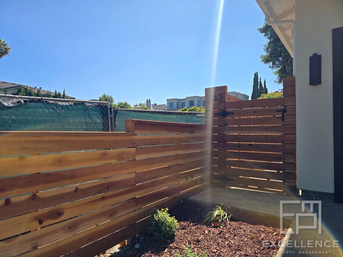 Brand New Build - 2/2 Cottage, Fenced Yard... - Brand New Build - 2/2 Cottage, Fenced Yard...