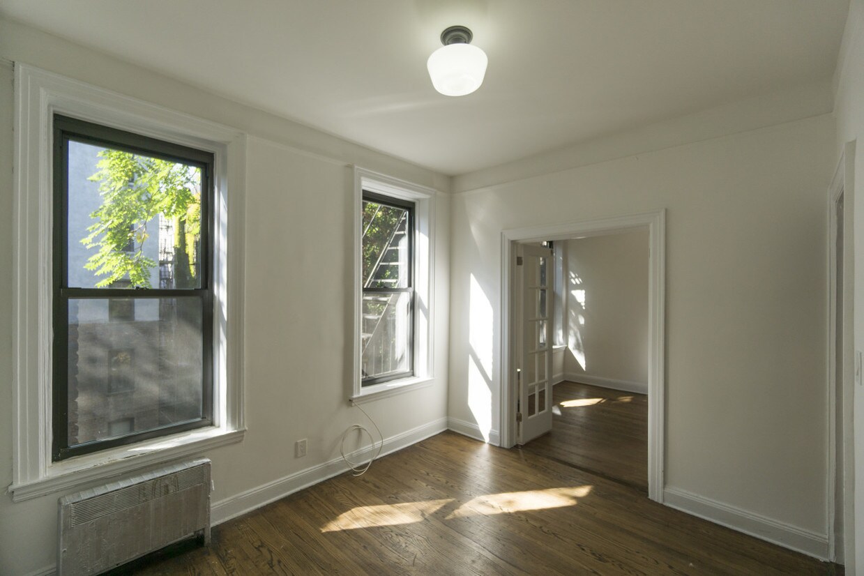 Primary Photo - 236 West 4th Street
