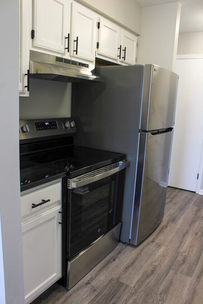 2026 N Section St, Sullivan, IN 47882 Townhome Rentals in Sullivan IN