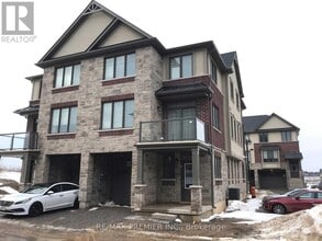 Building Photo - 60 Farley Ln