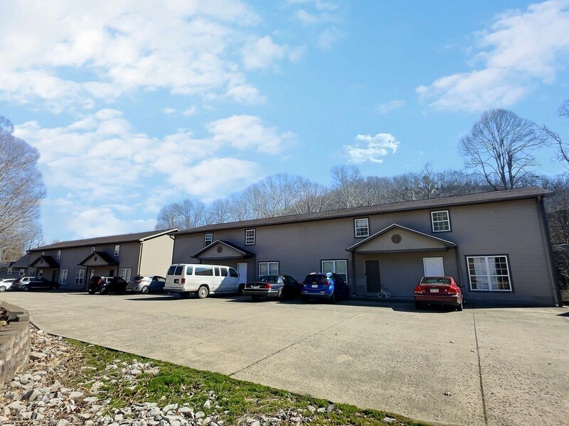 110 Botley Ln Unit 7, Hurricane, WV 25526 Condo for Rent in Hurricane