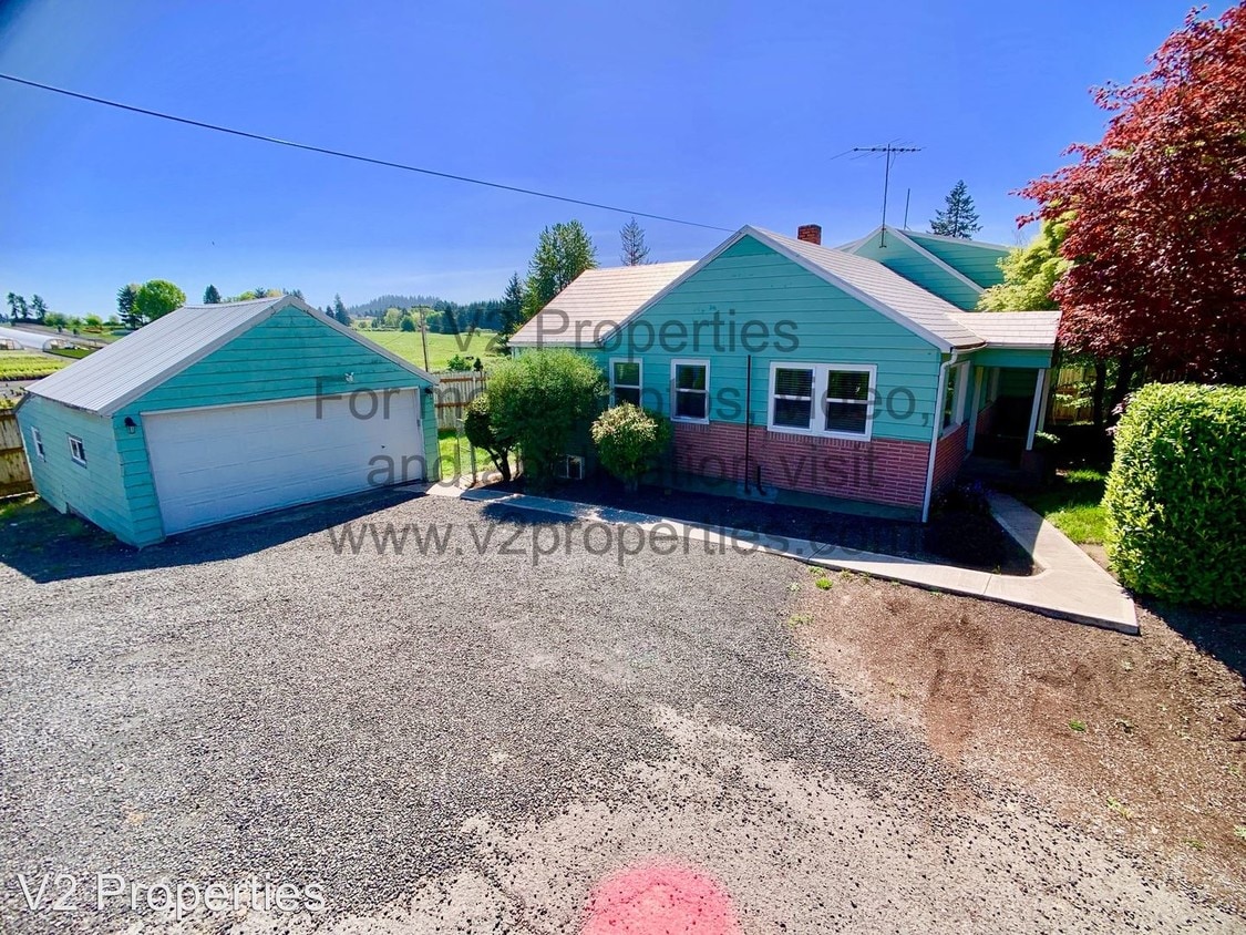 24000 SE Hwy 212, Damascus, OR 97089 Room for Rent in Damascus, OR