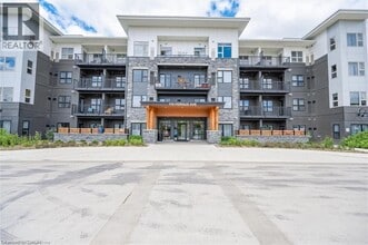 Building Photo - 110 Fergus Ave