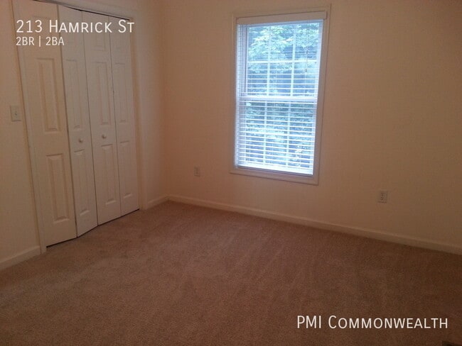 Building Photo - 2 Bed / 2 Bath Single Family (Available 8/...
