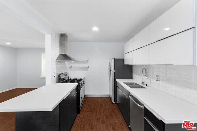 Foto del edificio - 612 Huntley Dr