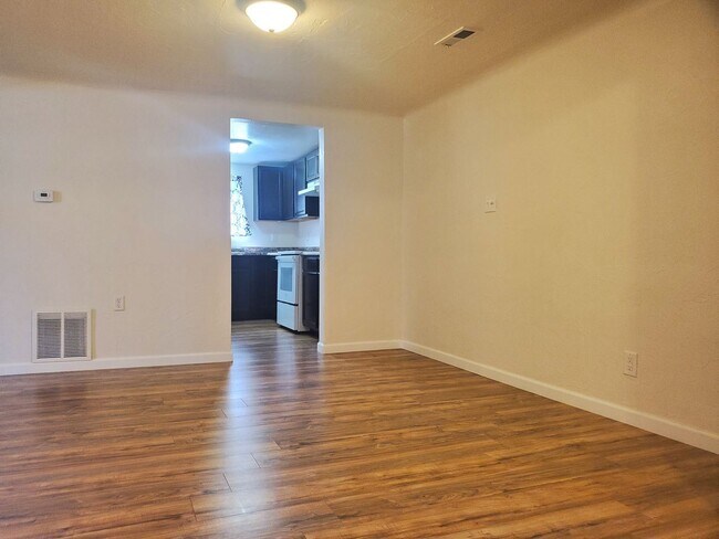 Foto del edificio - 2 br, 1 bath House - 825 Dr ML King Way