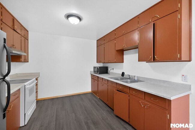 Foto del edificio - 7733 McDougal Ave NE