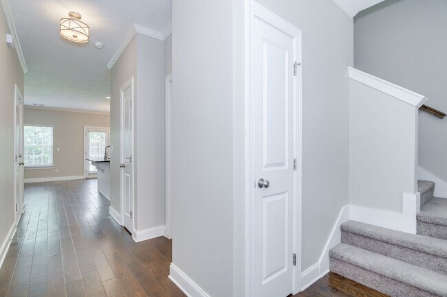 Foto del edificio - 407 Brantley Cove Cir