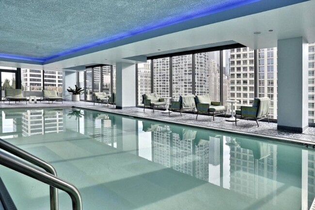 Foto del edificio - 505 N State St
