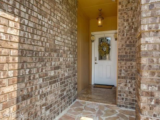 Building Photo - 3 br, 2 bath House - 1120 Christie Court